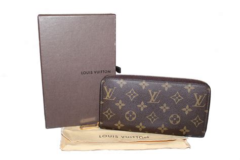 authentic Louis Vuitton zippy wallet